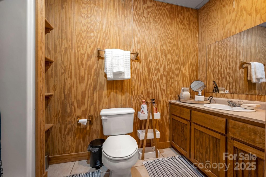 Rutherfordton, North Carolina, 28139, United States, 3 Bedrooms Bedrooms, ,3.5 BathroomsBathrooms,Residential,Forsale,1985914