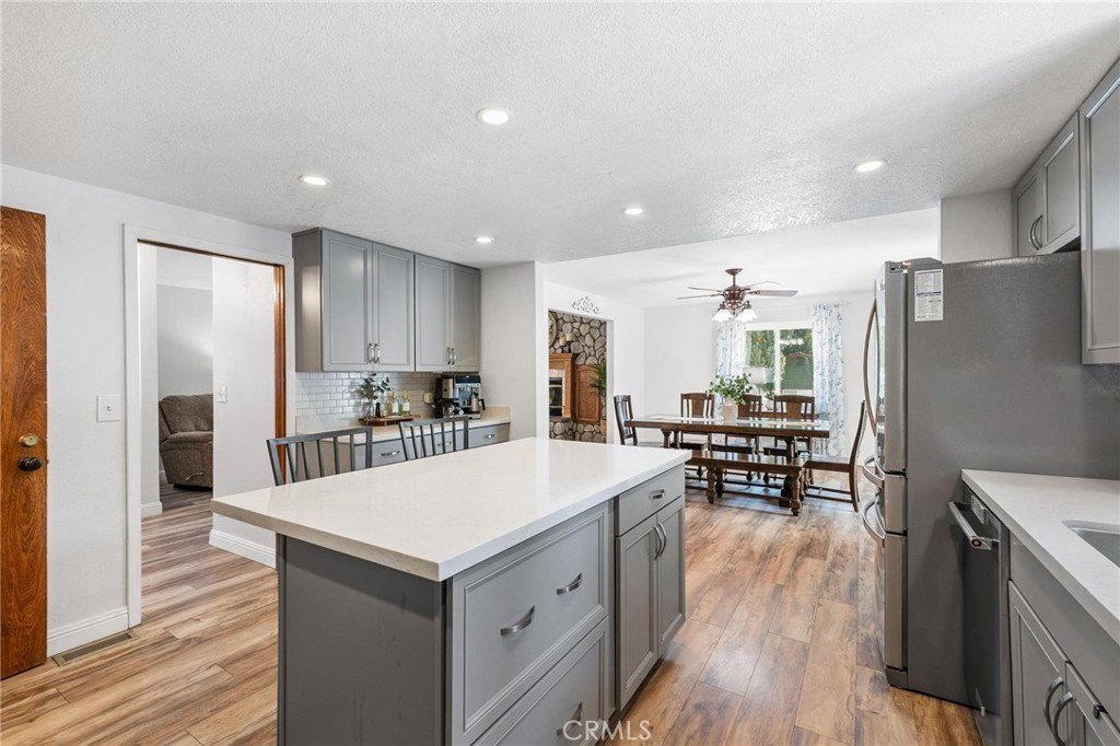 Wrightwood, California, 92397, United States, 3 Bedrooms Bedrooms, ,3 BathroomsBathrooms,Residential,Forsale,1941468