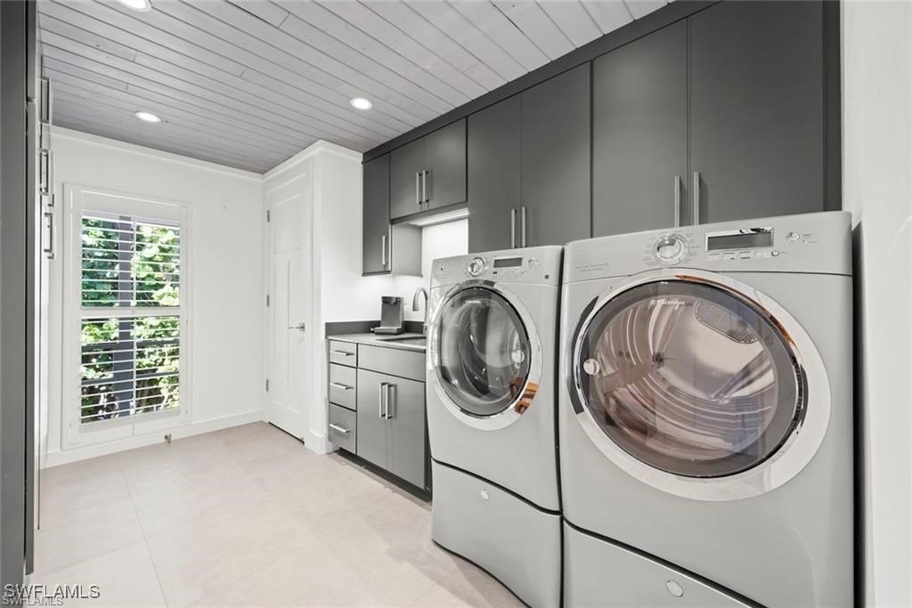 Captiva, Florida, 33924, United States, 6 Bedrooms Bedrooms, ,7.5 BathroomsBathrooms,Residential,Forsale,1936216