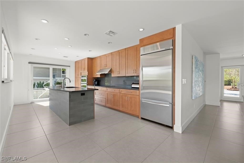 Captiva, Florida, 33924, United States, 6 Bedrooms Bedrooms, ,7.5 BathroomsBathrooms,Residential,Forsale,1936216