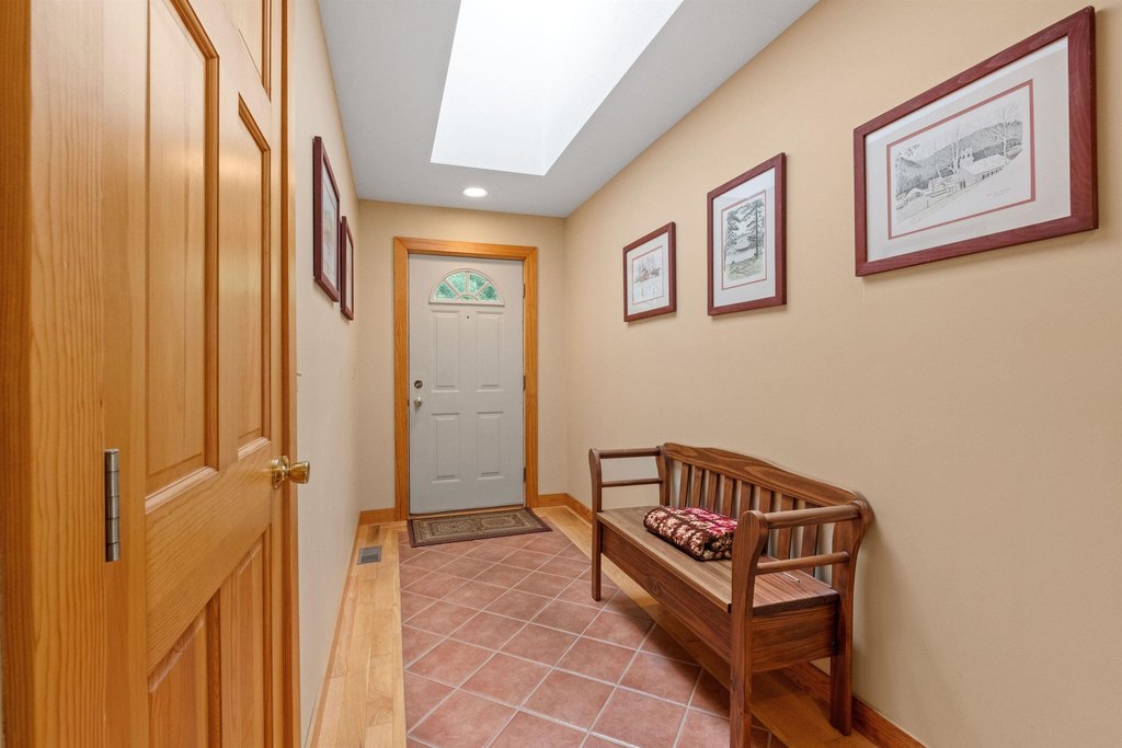 New Hampton, New Hampshire, 03256, United States, 3 Bedrooms Bedrooms, ,3 BathroomsBathrooms,Residential,Forsale,1941221