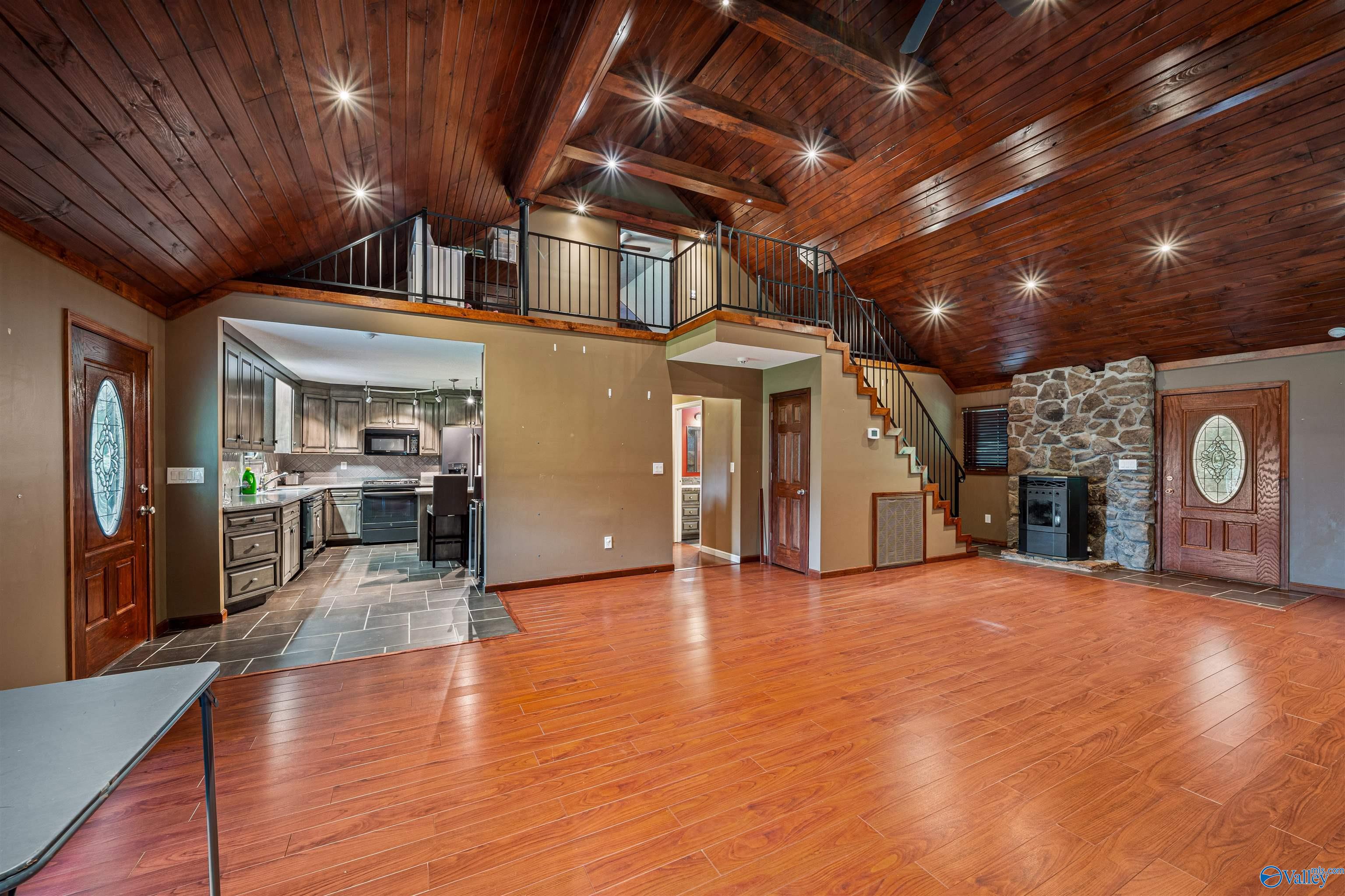 Fort Payne, Alabama, 35967, United States, 3 Bedrooms Bedrooms, ,3 BathroomsBathrooms,Residential,Forsale,2007706