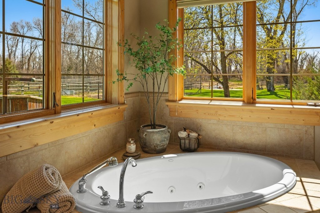 Bozeman, Montana, 59718, United States, 4 Bedrooms Bedrooms, ,4 BathroomsBathrooms,Residential,Forsale,1894911