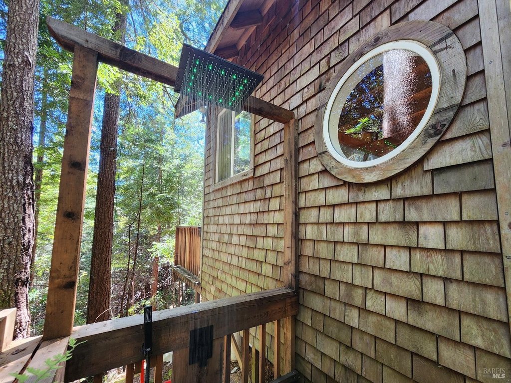 Little River, California, 95456, United States, 3 Bedrooms Bedrooms, ,2 BathroomsBathrooms,Residential,Forsale,1985921