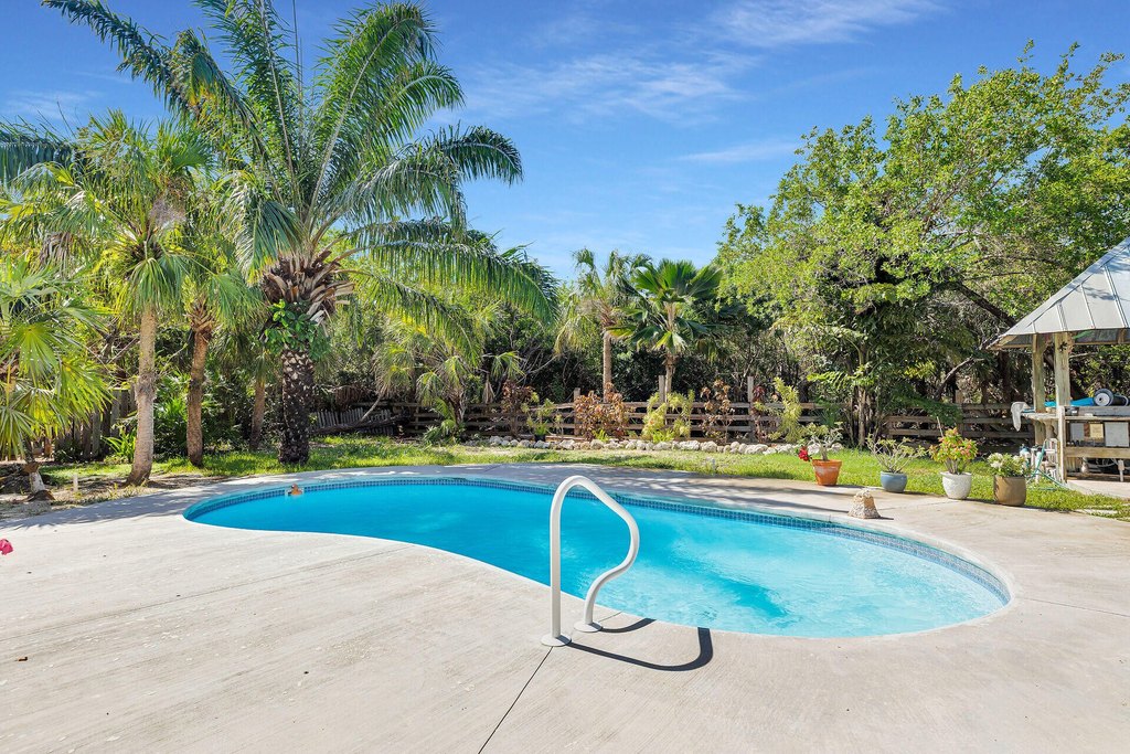 Cudjoe Key, Florida, 33042, United States, 3 Bedrooms Bedrooms, ,2 BathroomsBathrooms,Residential,Forsale,1971970