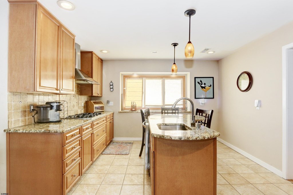 Linwood, New Jersey, 08221, United States, 5 Bedrooms Bedrooms, ,3.5 BathroomsBathrooms,Residential,Forsale,1994001