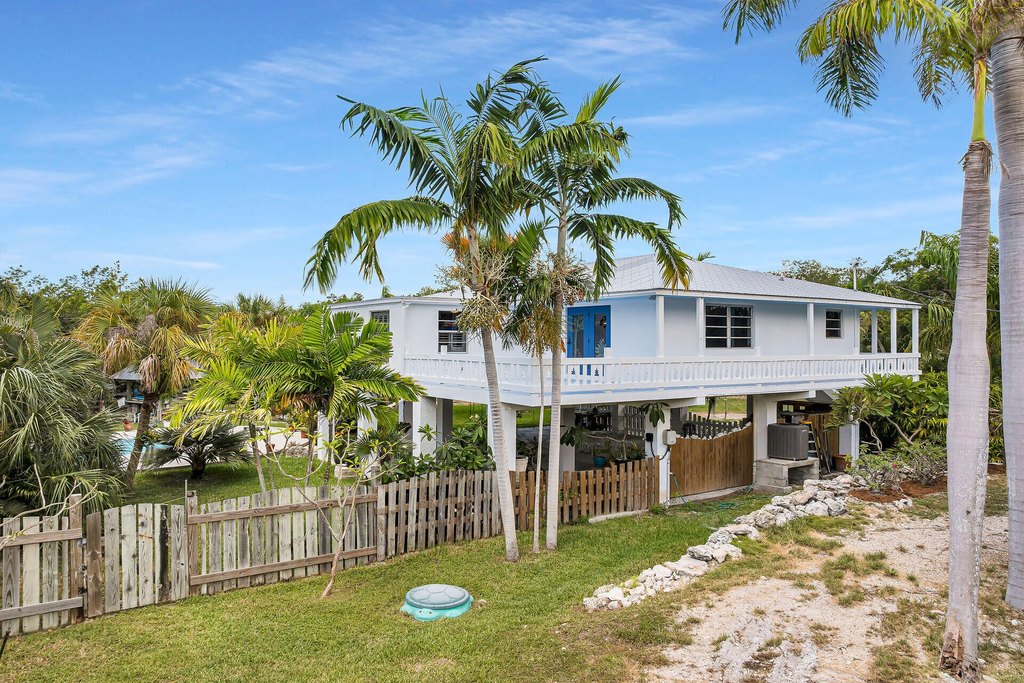 Cudjoe Key, Florida, 33042, United States, 3 Bedrooms Bedrooms, ,2 BathroomsBathrooms,Residential,Forsale,1971970