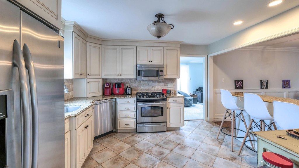 Margate, New Jersey, 08402, United States, 3 Bedrooms Bedrooms, ,2.5 BathroomsBathrooms,Residential,Forsale,2004115