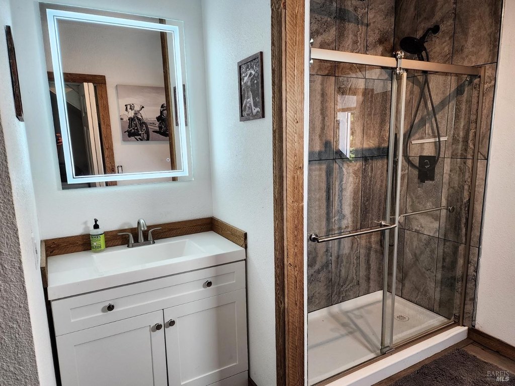 Little River, California, 95456, United States, 3 Bedrooms Bedrooms, ,2 BathroomsBathrooms,Residential,Forsale,1985921