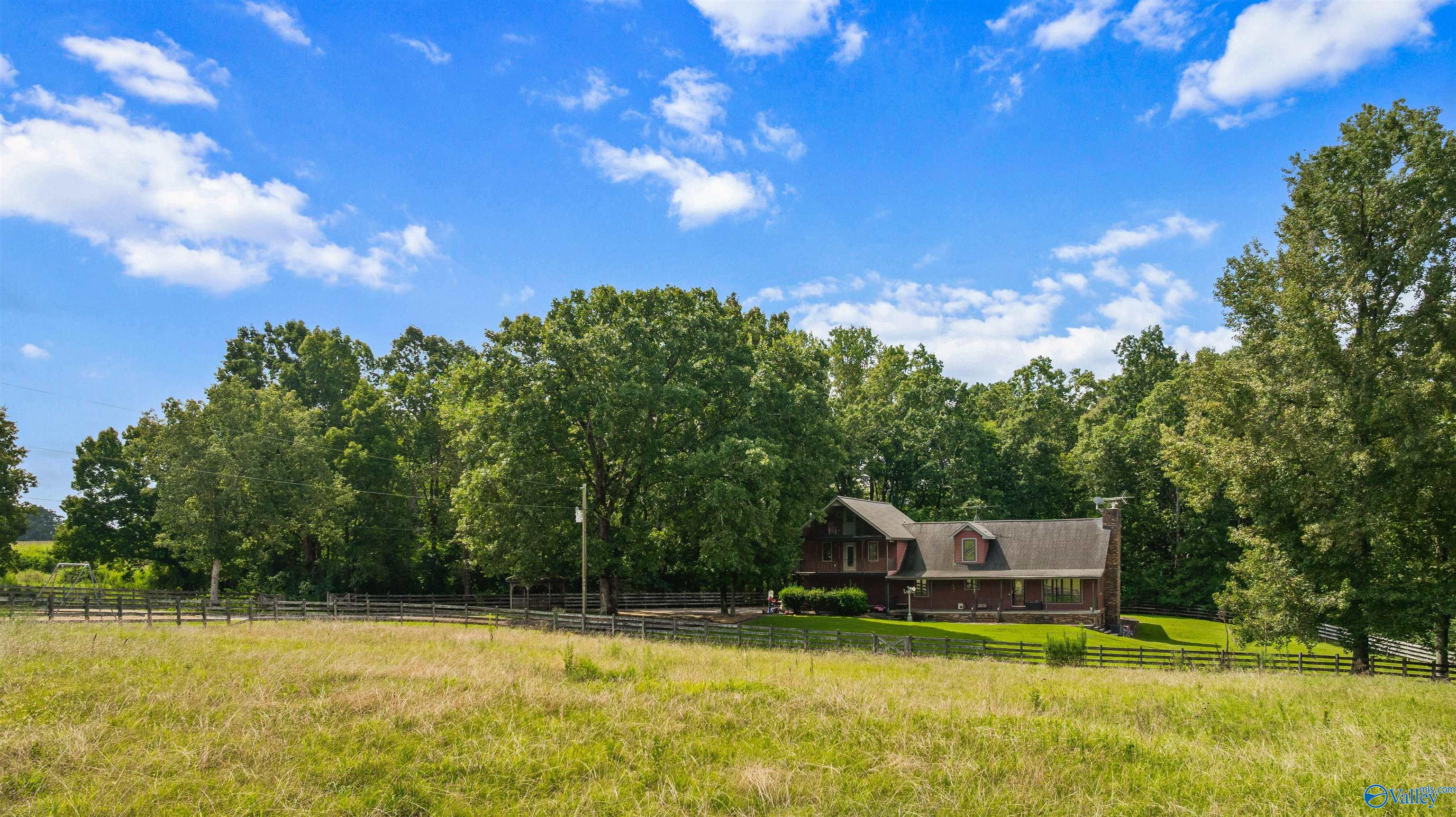 Fort Payne, Alabama, 35967, United States, 3 Bedrooms Bedrooms, ,3 BathroomsBathrooms,Residential,Forsale,2007706