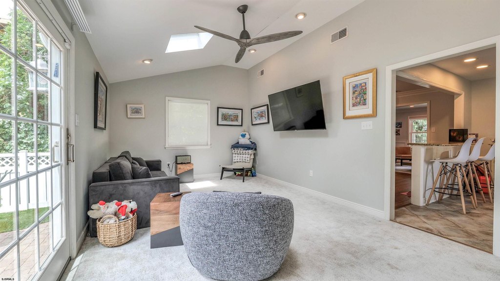 Margate, New Jersey, 08402, United States, 3 Bedrooms Bedrooms, ,2.5 BathroomsBathrooms,Residential,Forsale,2004115