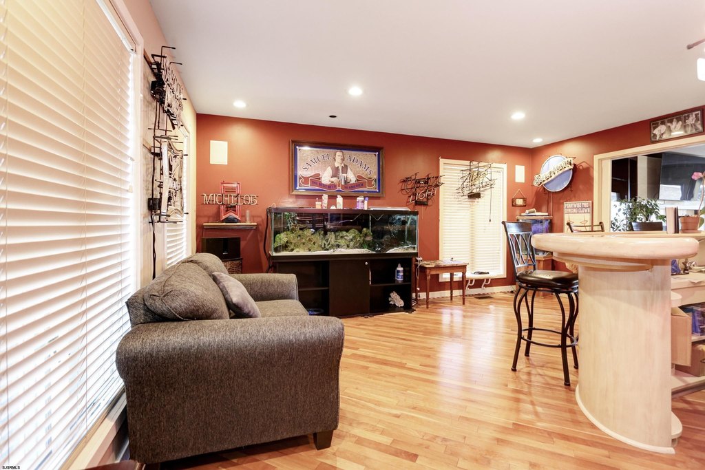 Linwood, New Jersey, 08221, United States, 5 Bedrooms Bedrooms, ,3.5 BathroomsBathrooms,Residential,Forsale,1994001