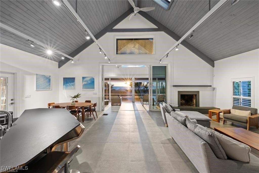 Captiva, Florida, 33924, United States, 6 Bedrooms Bedrooms, ,7.5 BathroomsBathrooms,Residential,Forsale,1936216