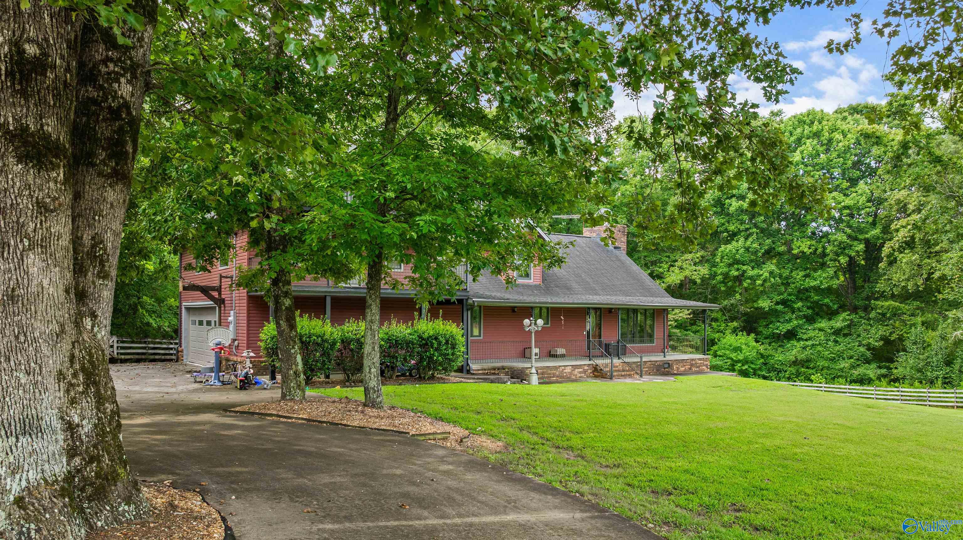 Fort Payne, Alabama, 35967, United States, 3 Bedrooms Bedrooms, ,3 BathroomsBathrooms,Residential,Forsale,2007706