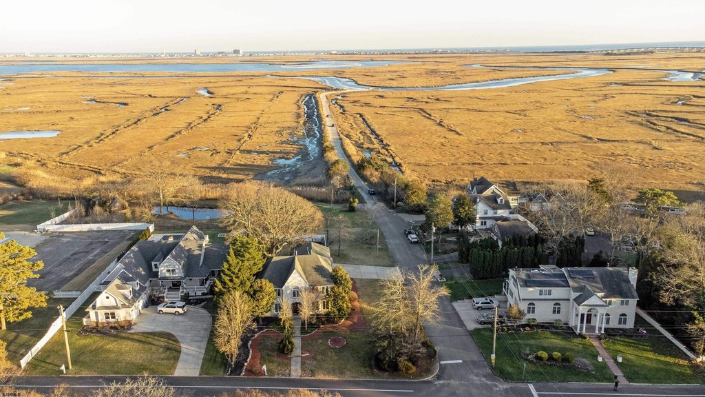 Linwood, New Jersey, 08221, United States, 5 Bedrooms Bedrooms, ,3.5 BathroomsBathrooms,Residential,Forsale,1994001