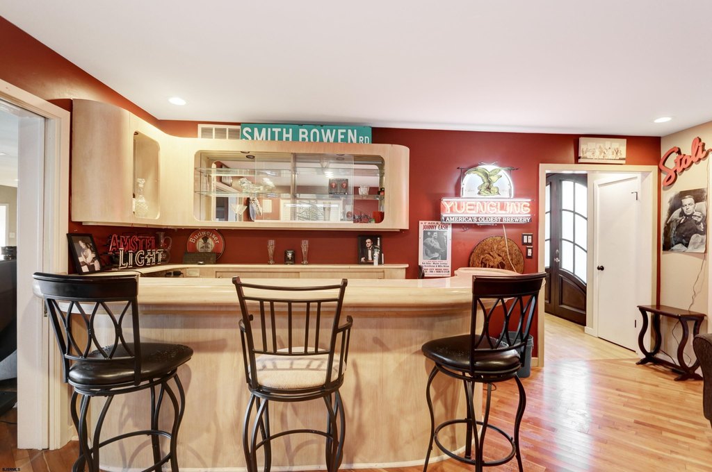 Linwood, New Jersey, 08221, United States, 5 Bedrooms Bedrooms, ,3.5 BathroomsBathrooms,Residential,Forsale,1994001