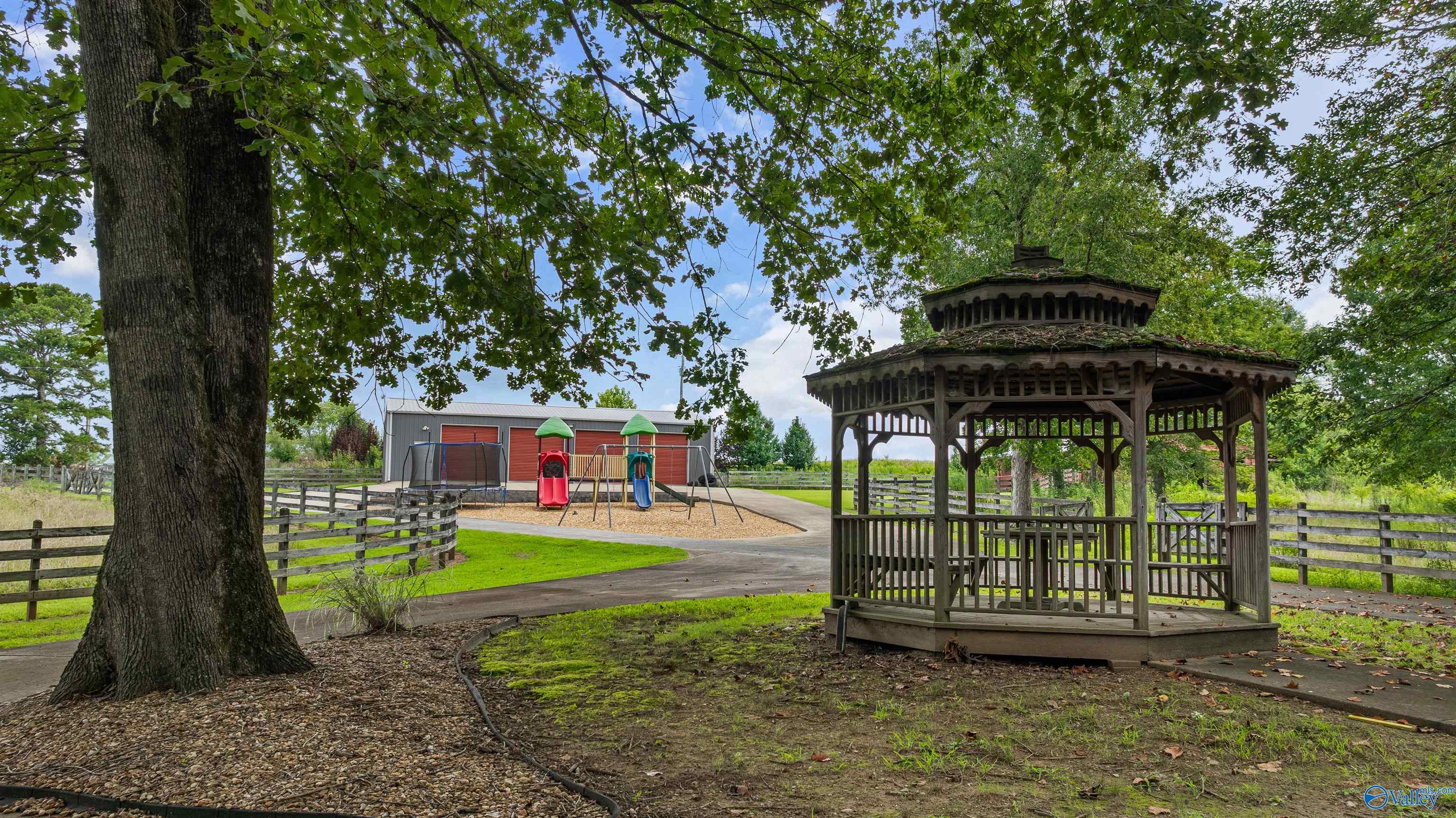 Fort Payne, Alabama, 35967, United States, 3 Bedrooms Bedrooms, ,3 BathroomsBathrooms,Residential,Forsale,2007706