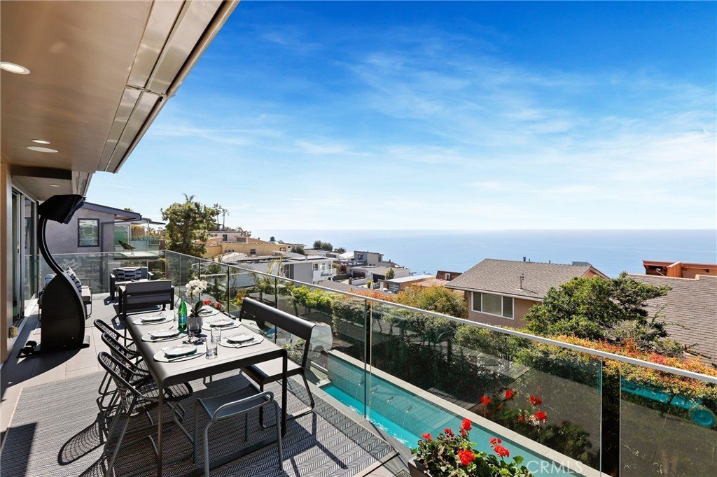 Laguna Beach, California, 92651, United States, 4 Bedrooms Bedrooms, ,4.5 BathroomsBathrooms,Residential,Forsale,1927545