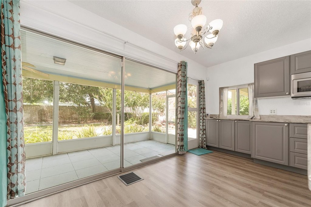 OCALA, Florida, 34471, United States, 4 Bedrooms Bedrooms, ,2.5 BathroomsBathrooms,Residential,Forsale,1959771