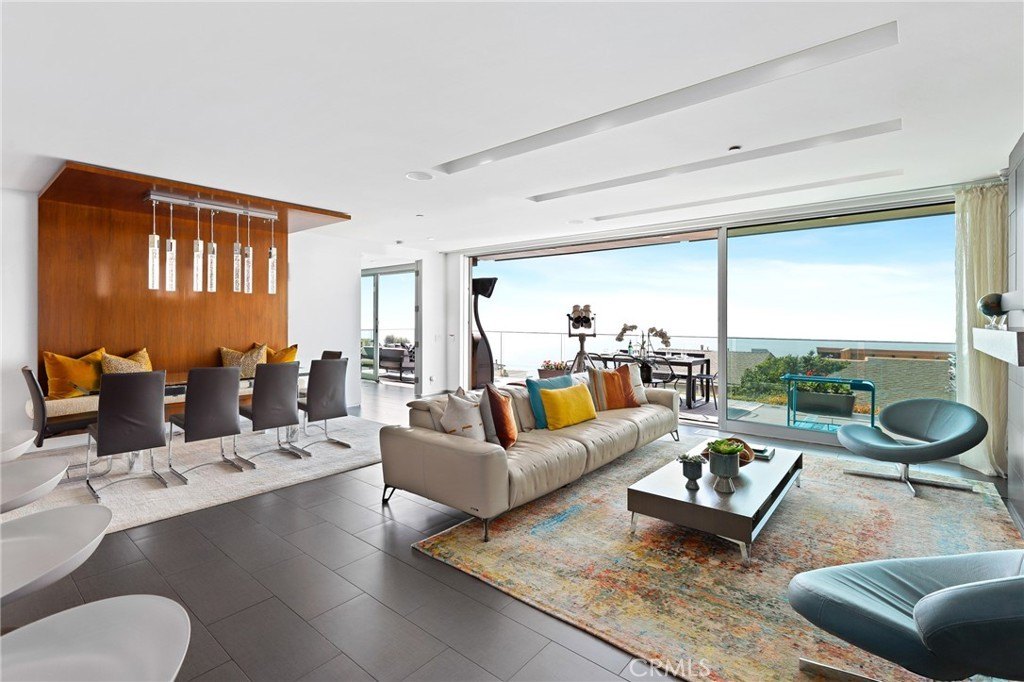 Laguna Beach, California, 92651, United States, 4 Bedrooms Bedrooms, ,4.5 BathroomsBathrooms,Residential,Forsale,1927545