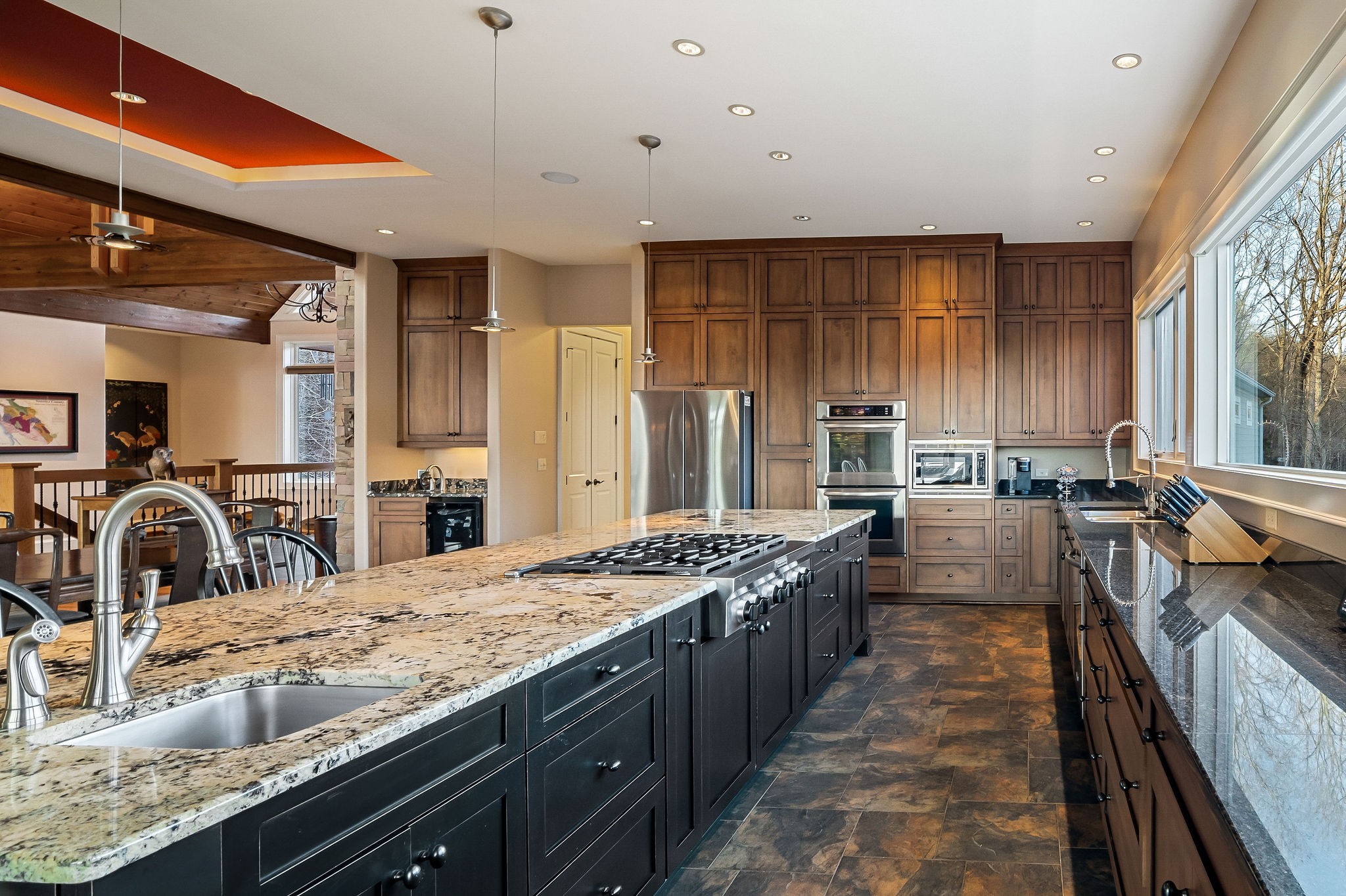 Sparta, Tennessee, 38583, United States, 3 Bedrooms Bedrooms, ,3.5 BathroomsBathrooms,Residential,Forsale,1968516