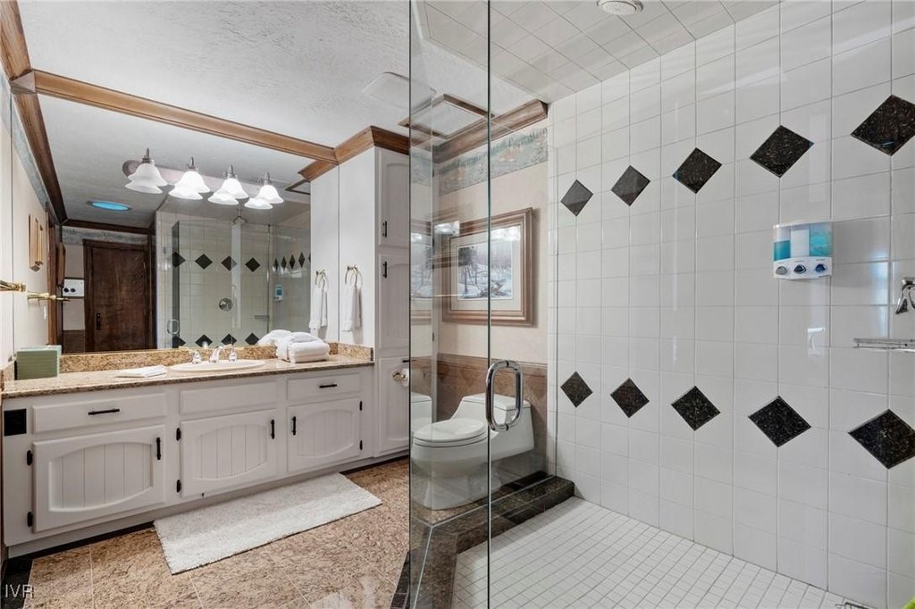 Zephyr Cove, Nevada, 89448, United States, 5 Bedrooms Bedrooms, ,6.5 BathroomsBathrooms,Residential,Forsale,1967380