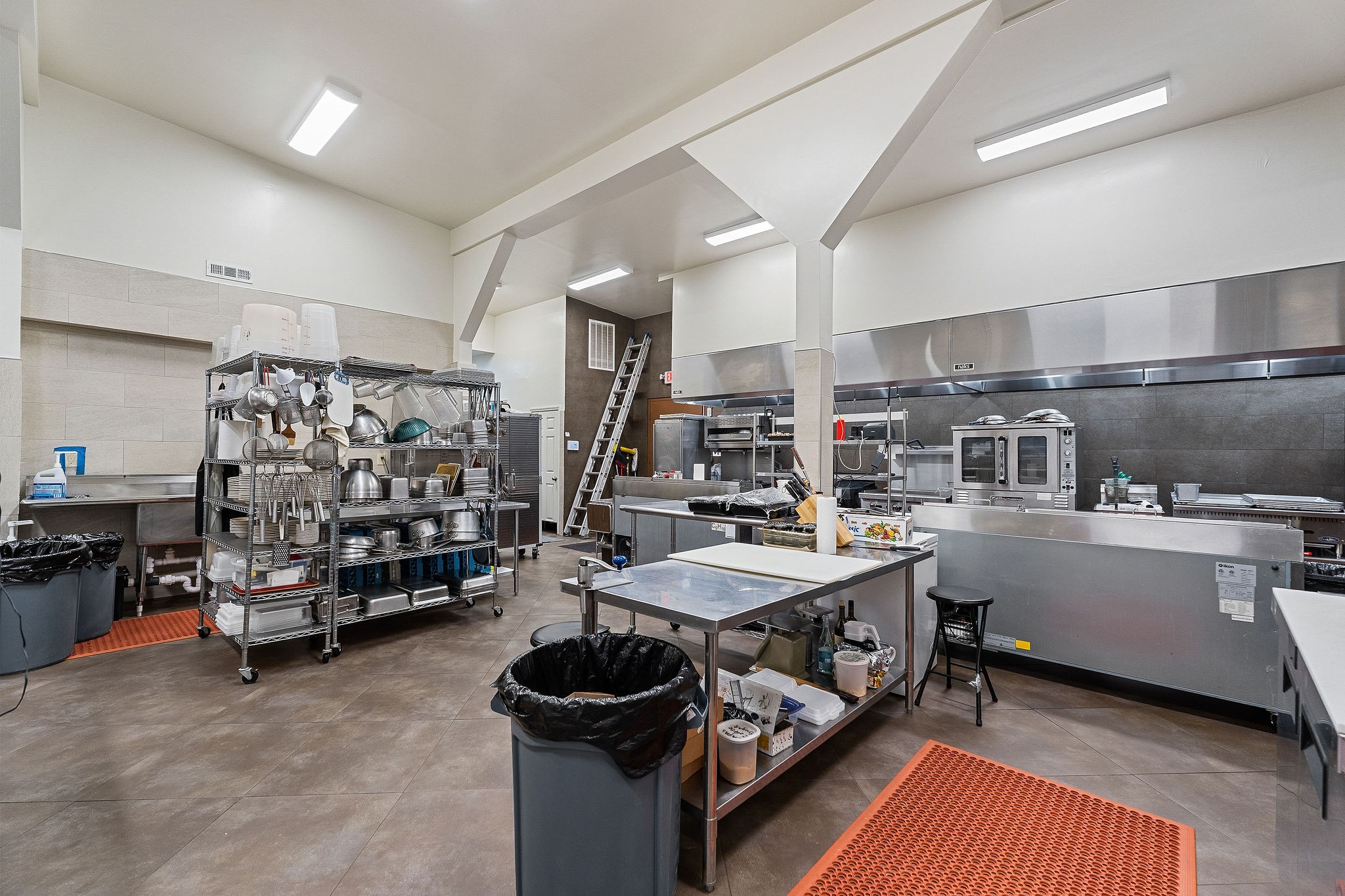 Smithville, Tennessee, 37166, United States, ,Commercial,Forsale,1999479