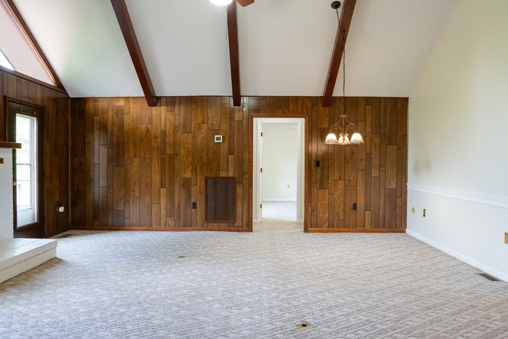 Livingston, Tennessee, 38570, United States, 3 Bedrooms Bedrooms, ,3 BathroomsBathrooms,Residential,Forsale,1886025