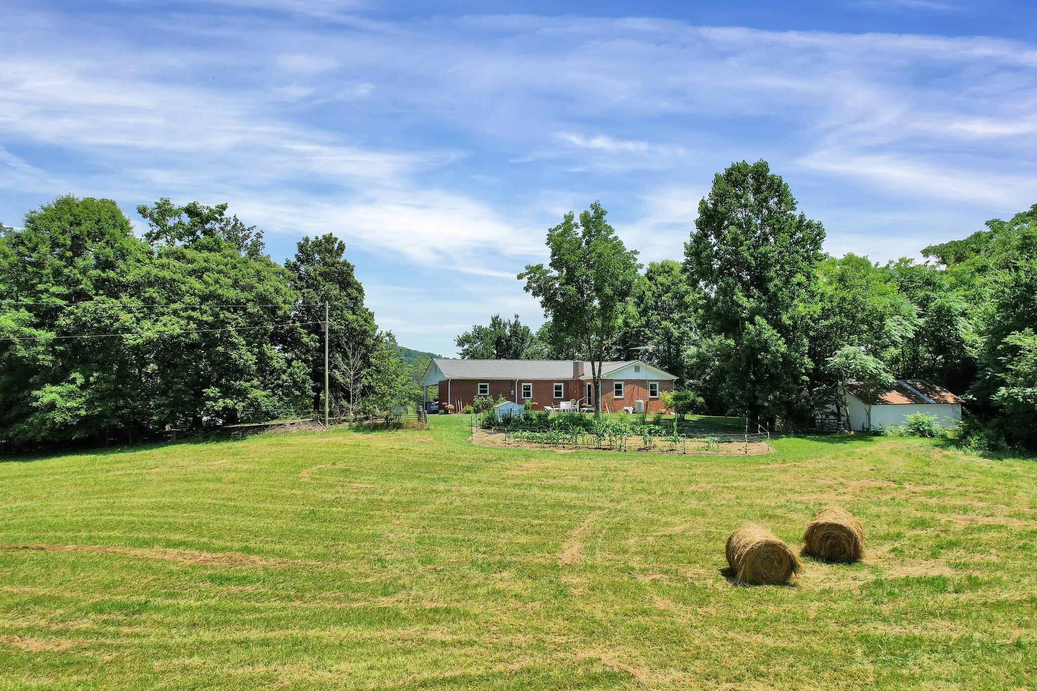 Cleveland, Tennessee, 37323, United States, 3 Bedrooms Bedrooms, ,2 BathroomsBathrooms,Residential,Forsale,2004691