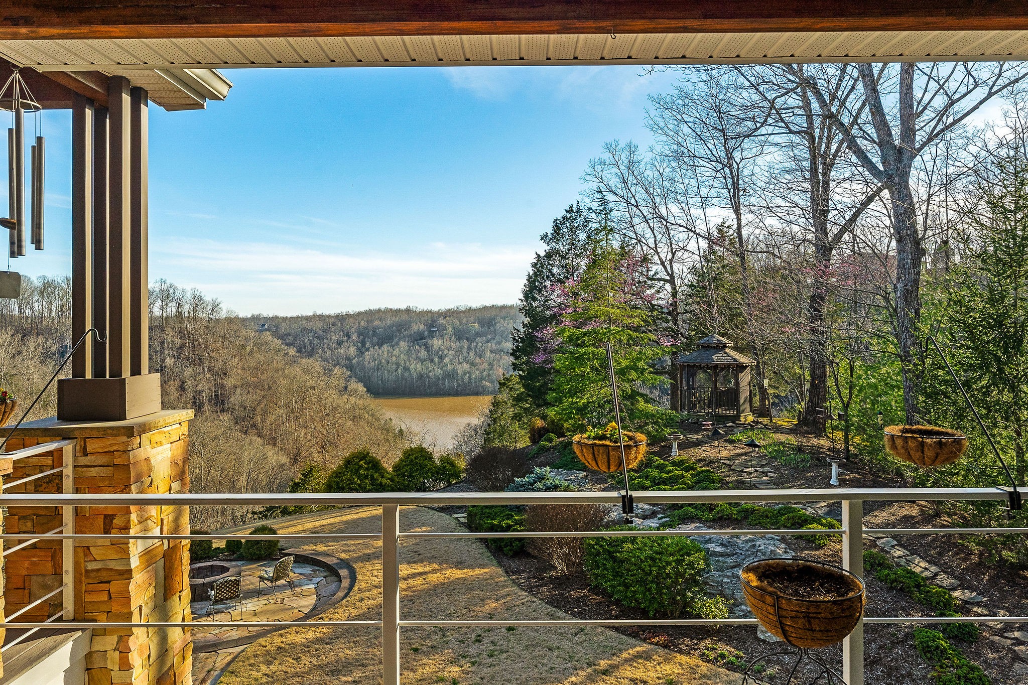 Sparta, Tennessee, 38583, United States, 3 Bedrooms Bedrooms, ,3.5 BathroomsBathrooms,Residential,Forsale,1968516