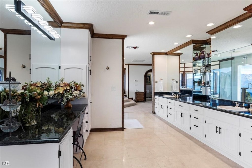 Zephyr Cove, Nevada, 89448, United States, 5 Bedrooms Bedrooms, ,6.5 BathroomsBathrooms,Residential,Forsale,1967380