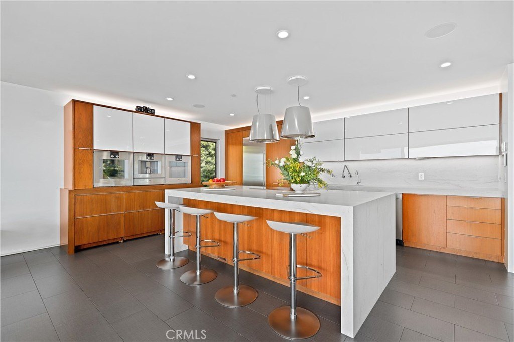 Laguna Beach, California, 92651, United States, 4 Bedrooms Bedrooms, ,4.5 BathroomsBathrooms,Residential,Forsale,1927545