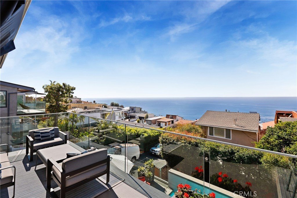 Laguna Beach, California, 92651, United States, 4 Bedrooms Bedrooms, ,4.5 BathroomsBathrooms,Residential,Forsale,1927545