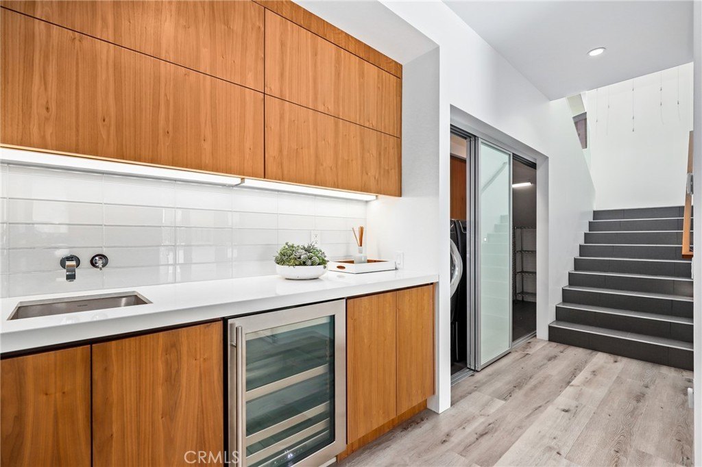 Laguna Beach, California, 92651, United States, 4 Bedrooms Bedrooms, ,4.5 BathroomsBathrooms,Residential,Forsale,1927545