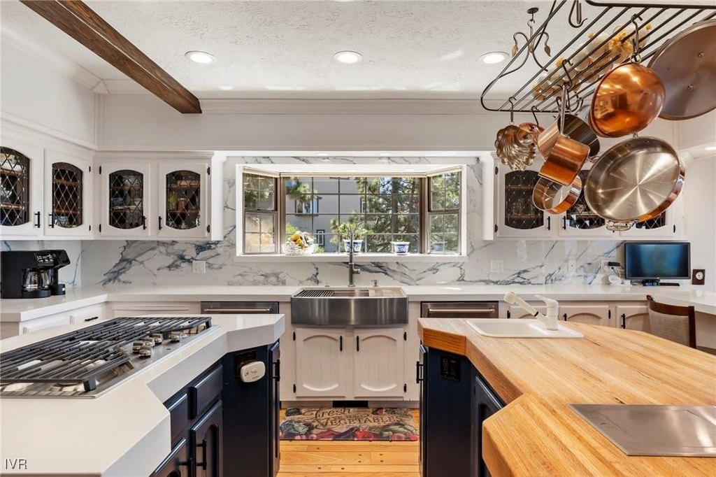 Zephyr Cove, Nevada, 89448, United States, 5 Bedrooms Bedrooms, ,6.5 BathroomsBathrooms,Residential,Forsale,1967380