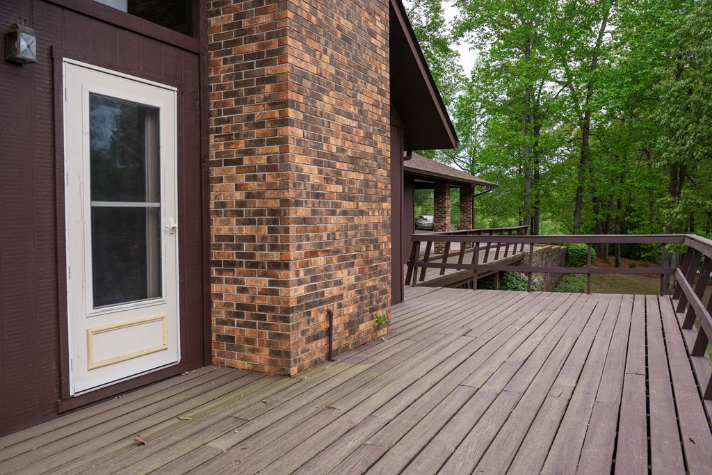 Livingston, Tennessee, 38570, United States, 3 Bedrooms Bedrooms, ,3 BathroomsBathrooms,Residential,Forsale,1886025