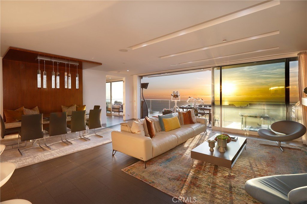 Laguna Beach, California, 92651, United States, 4 Bedrooms Bedrooms, ,4.5 BathroomsBathrooms,Residential,Forsale,1927545