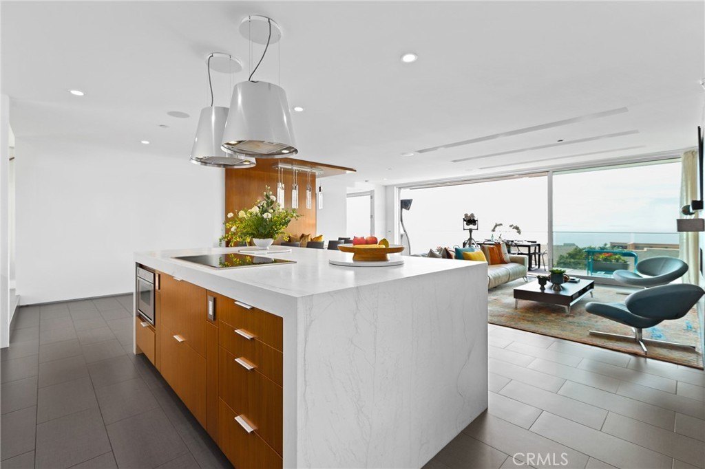 Laguna Beach, California, 92651, United States, 4 Bedrooms Bedrooms, ,4.5 BathroomsBathrooms,Residential,Forsale,1927545