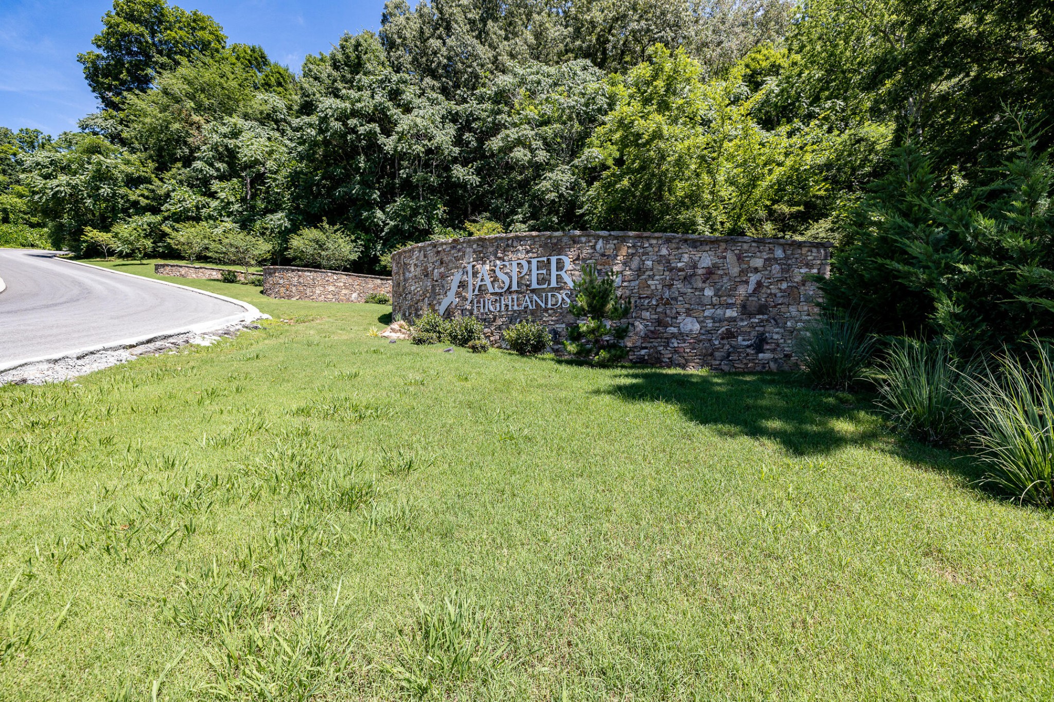 Jasper, Tennessee, 37347, United States, 3 Bedrooms Bedrooms, ,2 BathroomsBathrooms,Residential,Forsale,1894420