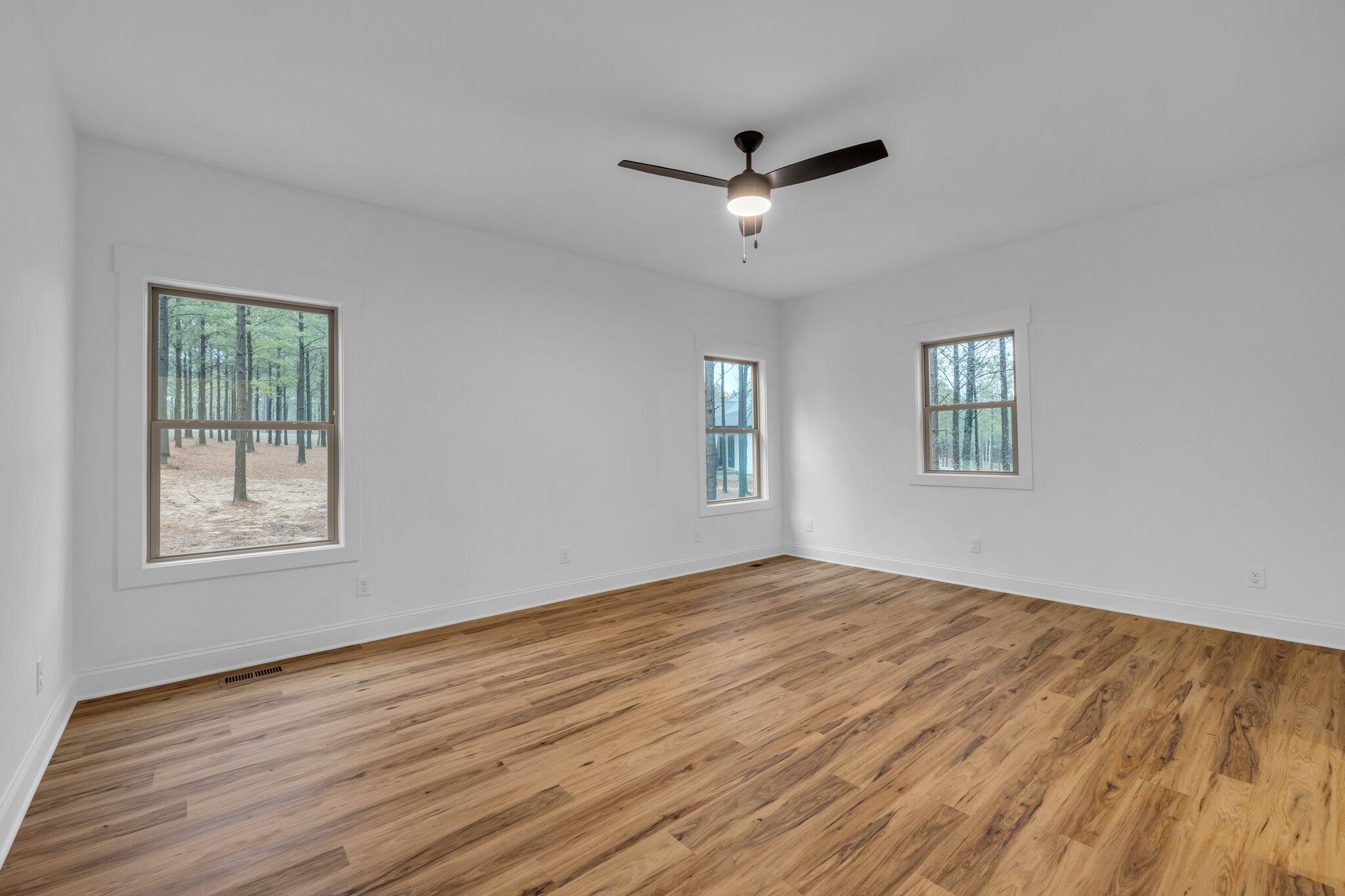 Jasper, Tennessee, 37347, United States, 3 Bedrooms Bedrooms, ,2 BathroomsBathrooms,Residential,Forsale,1894421
