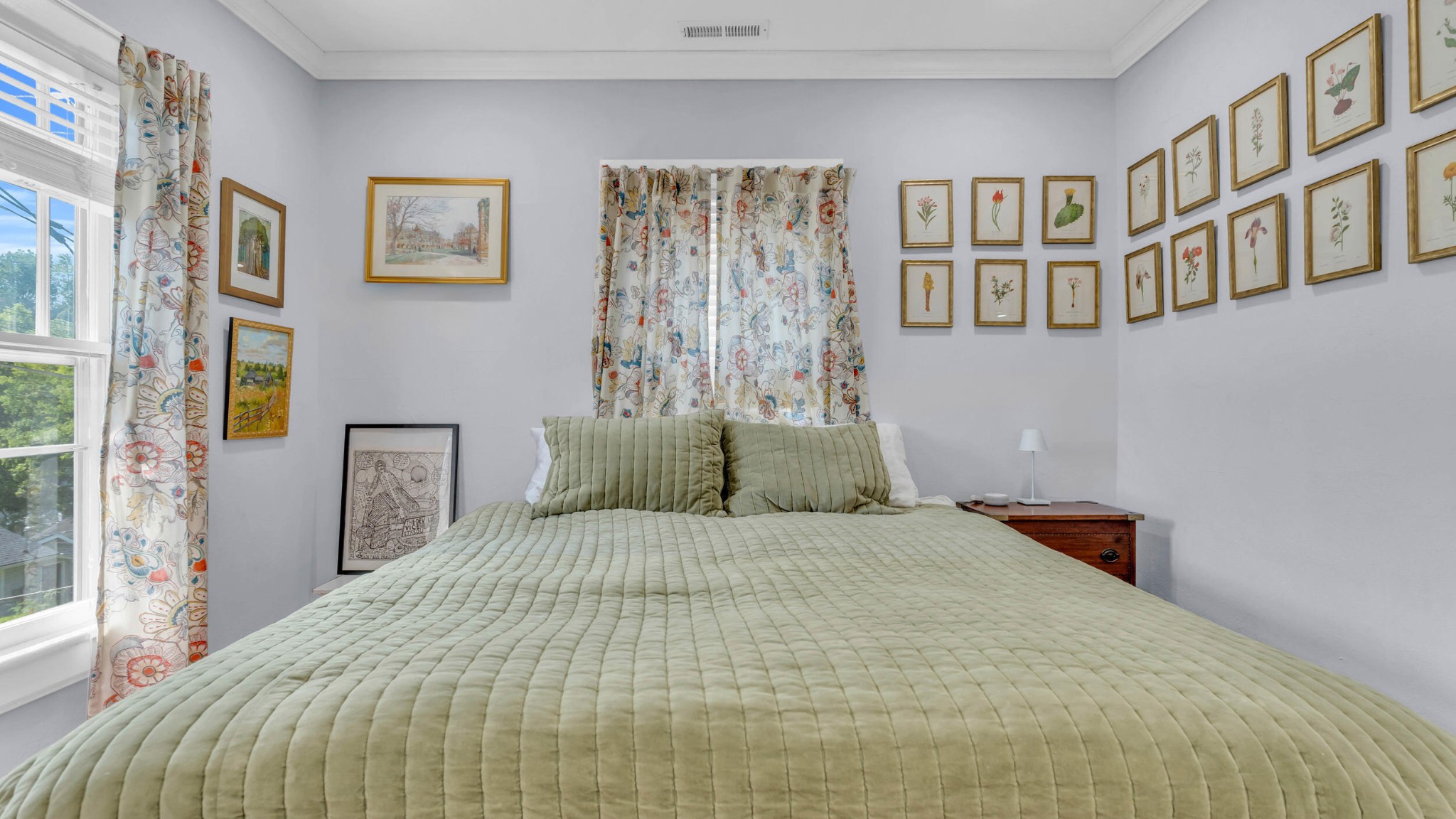 Chattanooga, Tennessee, 37405, United States, 3 Bedrooms Bedrooms, ,2 BathroomsBathrooms,Residential,Forsale,1946642