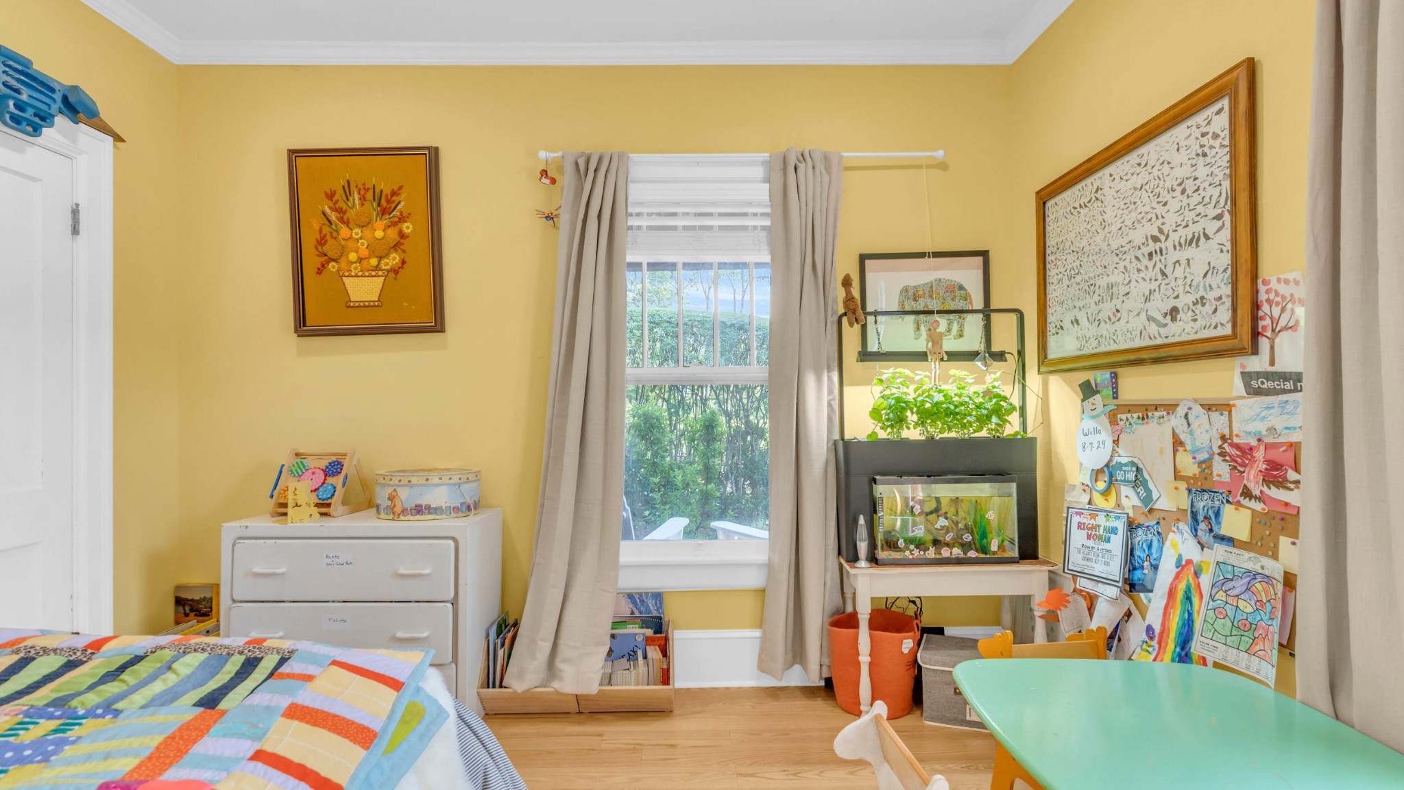 Chattanooga, Tennessee, 37405, United States, 3 Bedrooms Bedrooms, ,2 BathroomsBathrooms,Residential,Forsale,1946642