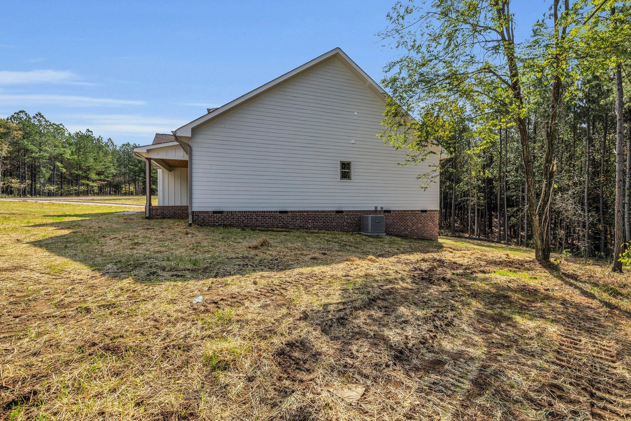 Jasper, Tennessee, 37347, United States, 3 Bedrooms Bedrooms, ,2 BathroomsBathrooms,Residential,Forsale,1894420