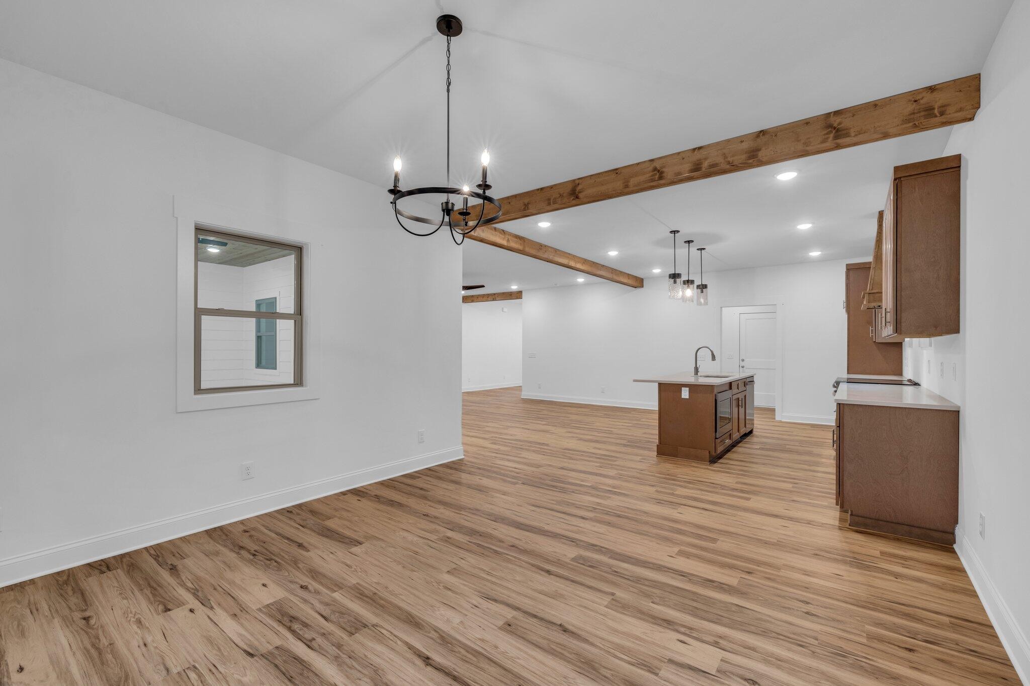 Jasper, Tennessee, 37347, United States, 3 Bedrooms Bedrooms, ,2 BathroomsBathrooms,Residential,Forsale,1894421