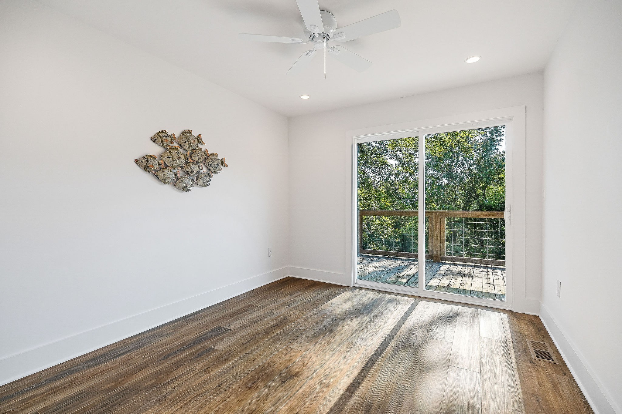 Smithville, Tennessee, 37166, United States, 4 Bedrooms Bedrooms, ,4 BathroomsBathrooms,Residential,Forsale,1999482