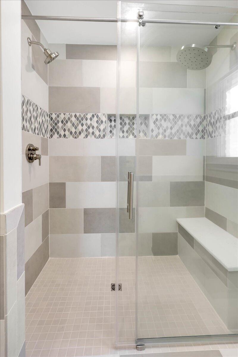 Chattanooga, Tennessee, 37404, United States, 4 Bedrooms Bedrooms, ,4.5 BathroomsBathrooms,Residential,Forsale,1963496