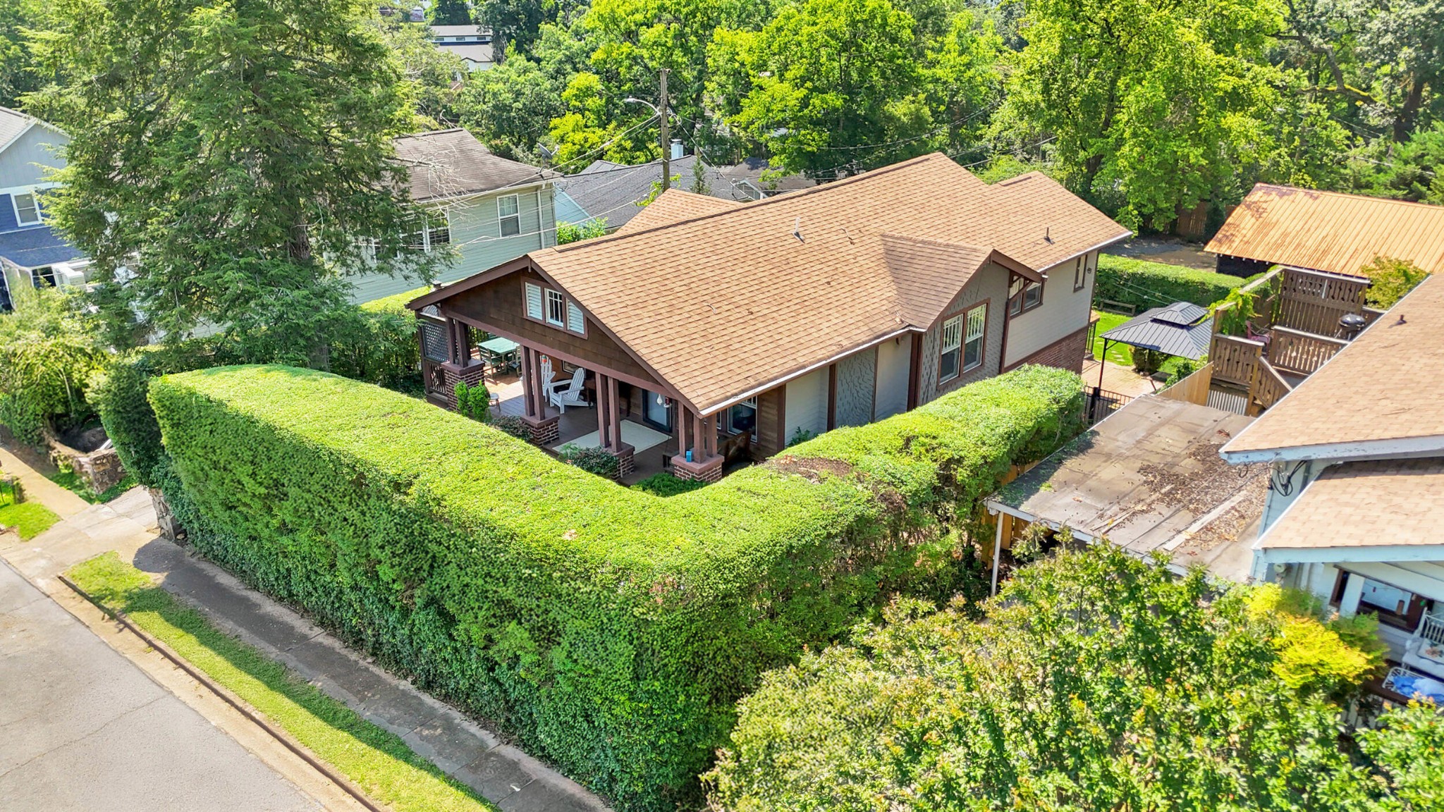 Chattanooga, Tennessee, 37405, United States, 3 Bedrooms Bedrooms, ,2 BathroomsBathrooms,Residential,Forsale,1946642