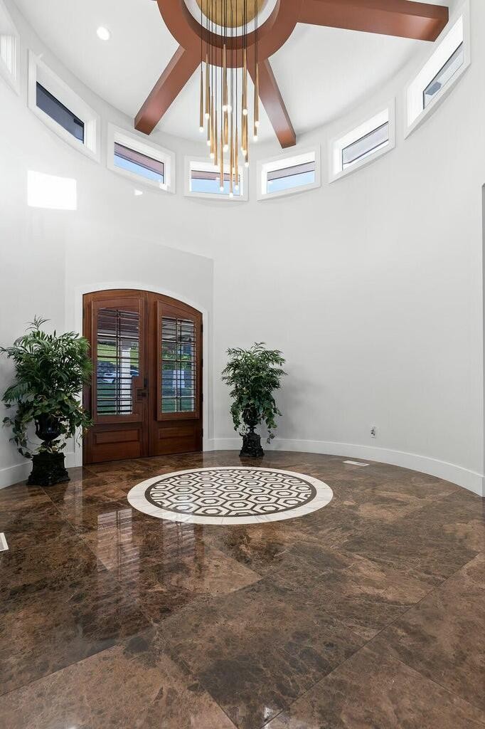 Chattanooga, Tennessee, 37416, United States, 6 Bedrooms Bedrooms, ,6.5 BathroomsBathrooms,Residential,Forsale,1922203
