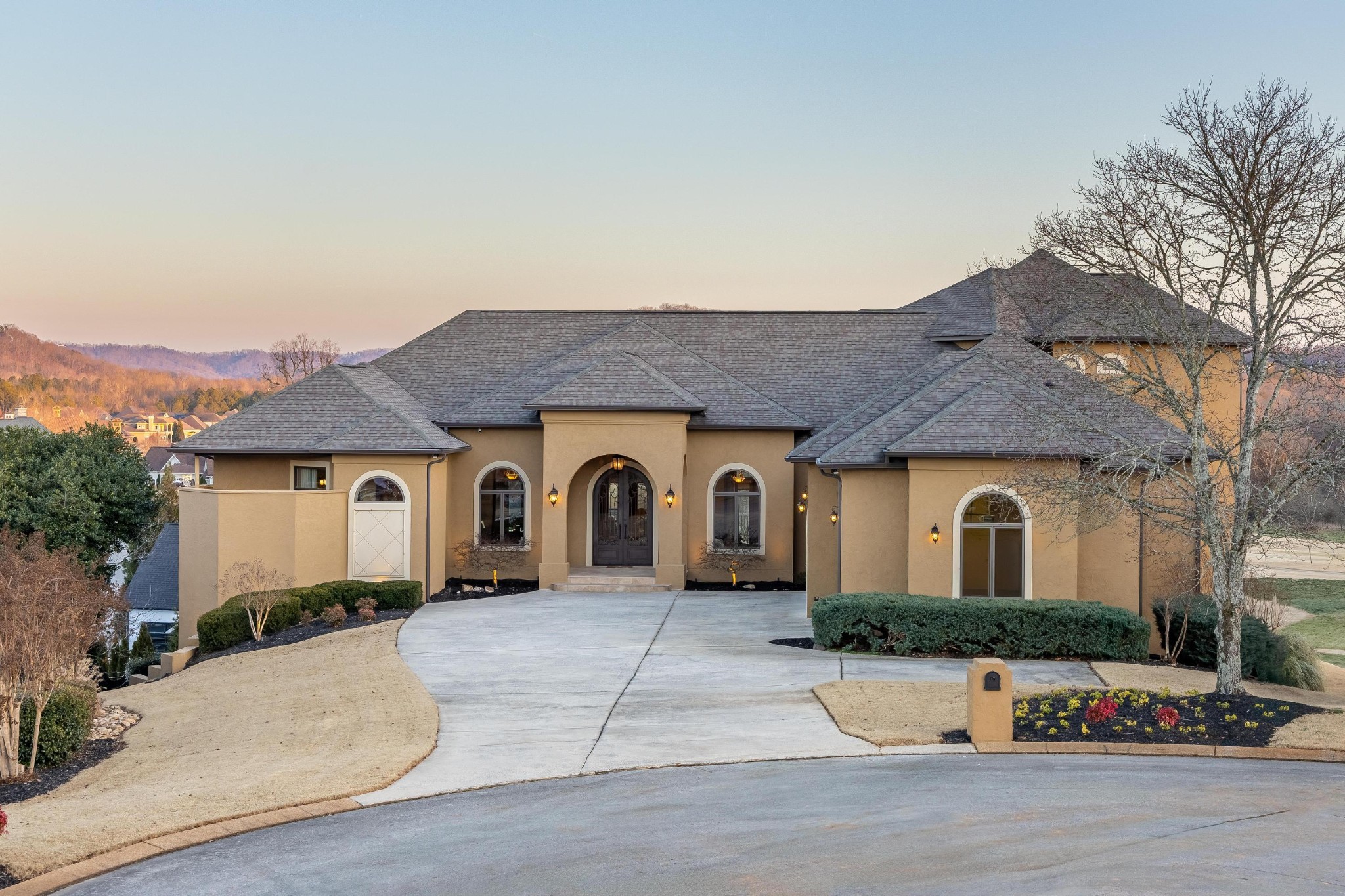 Ringgold, Georgia, 30736, United States, 5 Bedrooms Bedrooms, ,5.5 BathroomsBathrooms,Residential,Forsale,1963497