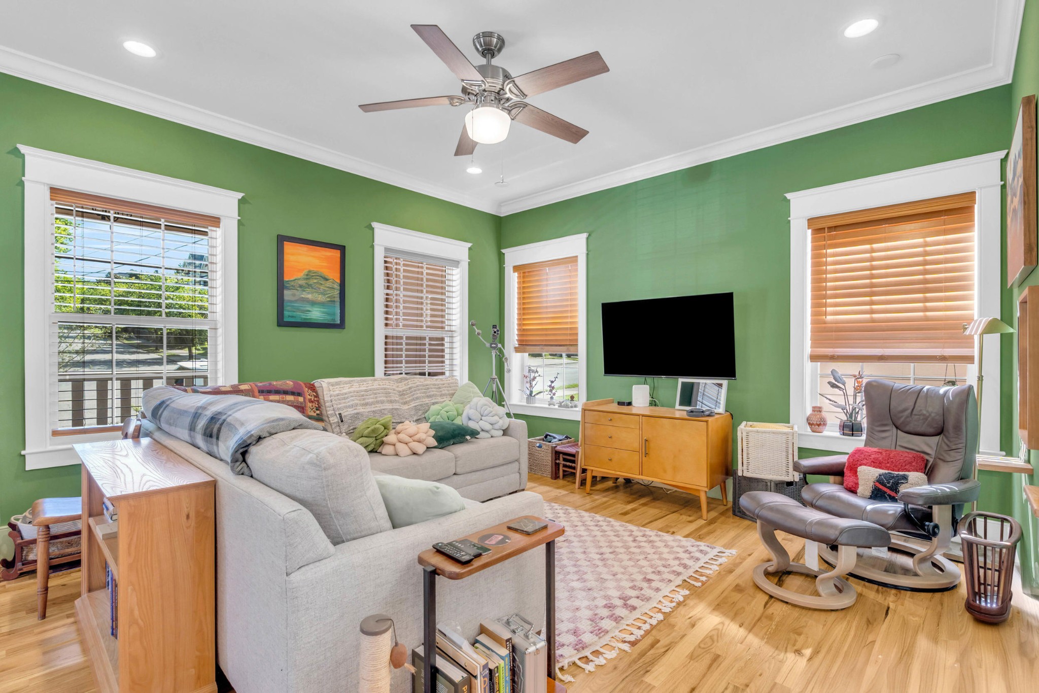 Chattanooga, Tennessee, 37403, United States, 3 Bedrooms Bedrooms, ,2.5 BathroomsBathrooms,Residential,Forsale,1946770